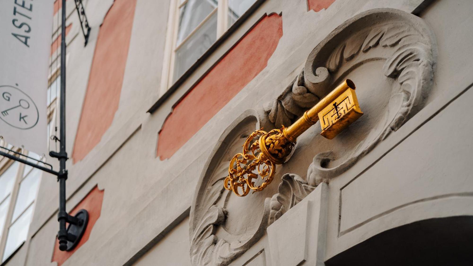 Hotel Golden Key Prague Castle Екстериор снимка